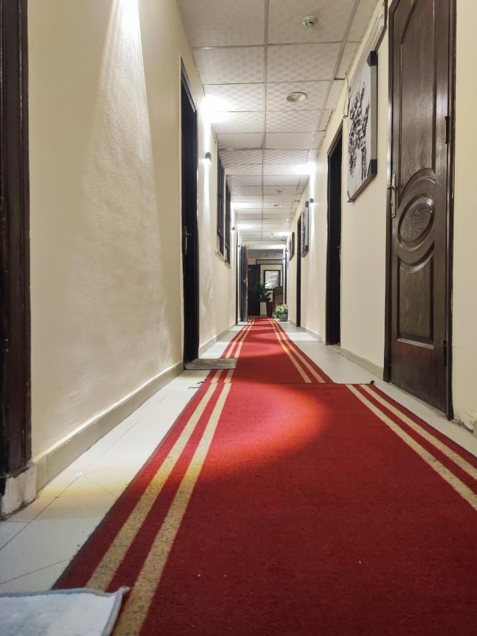 Alshawarbi Plaza Hotel Kairo Exteriör bild