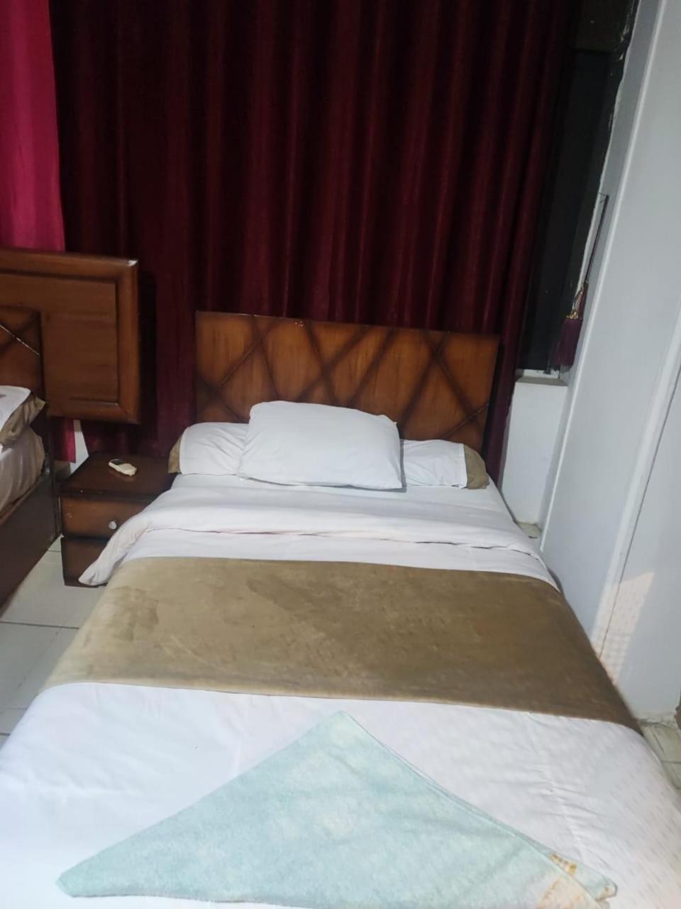 Alshawarbi Plaza Hotel Kairo Exteriör bild