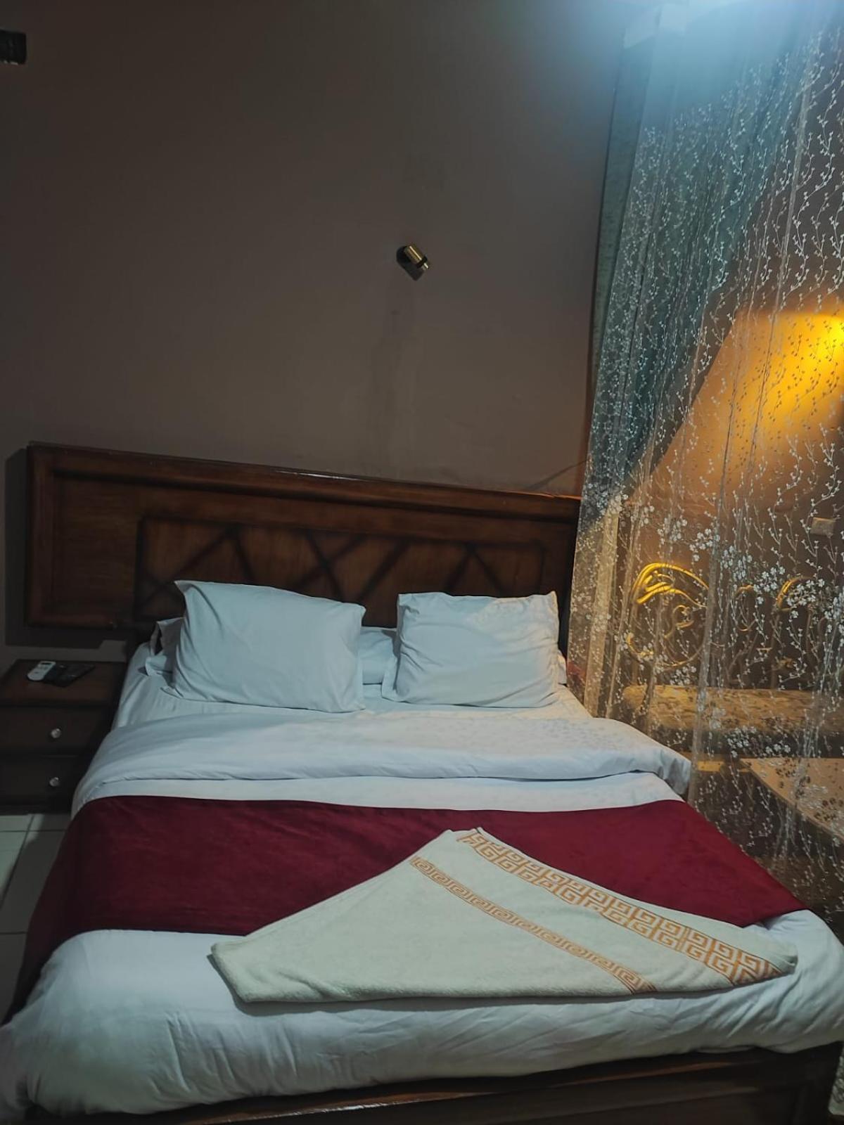 Alshawarbi Plaza Hotel Kairo Exteriör bild